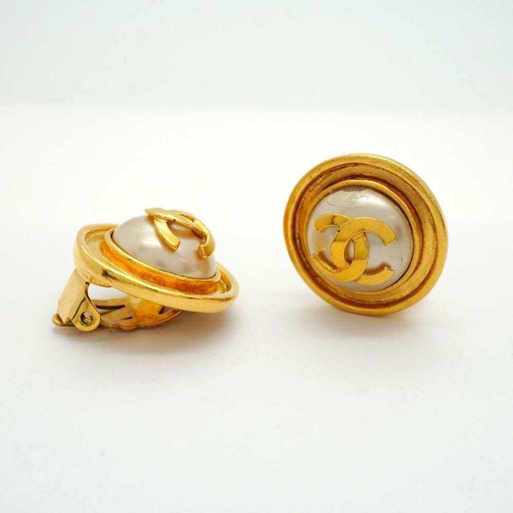 CHANEL Gold Pearl Logo Earrings - Picture 2 of 8